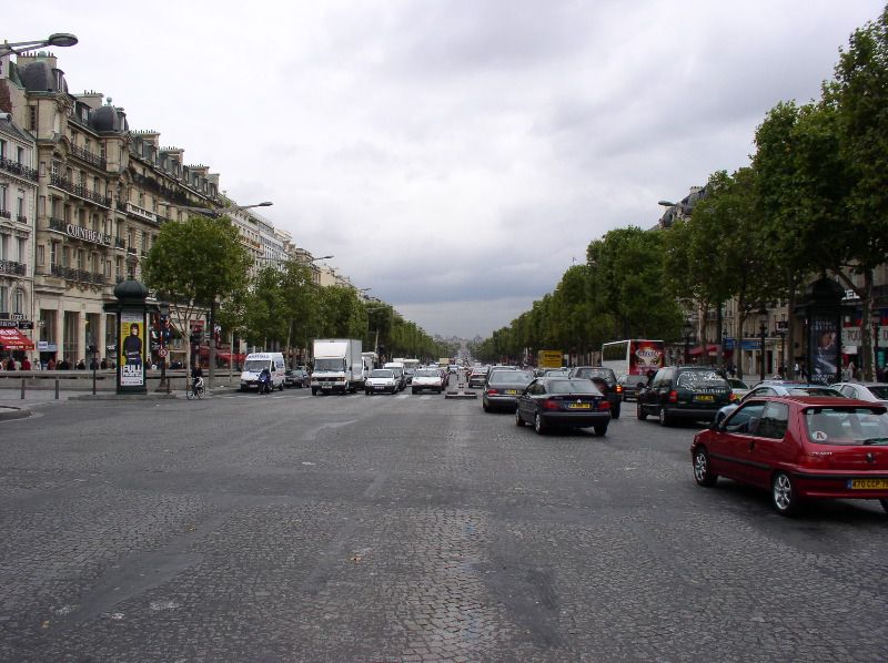 Champs-Elys&eacute;es