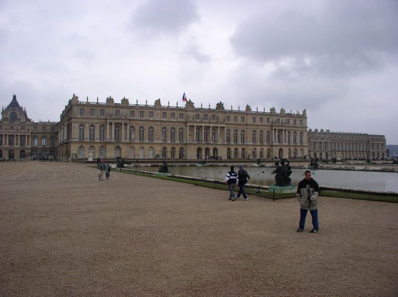 Versaille - front