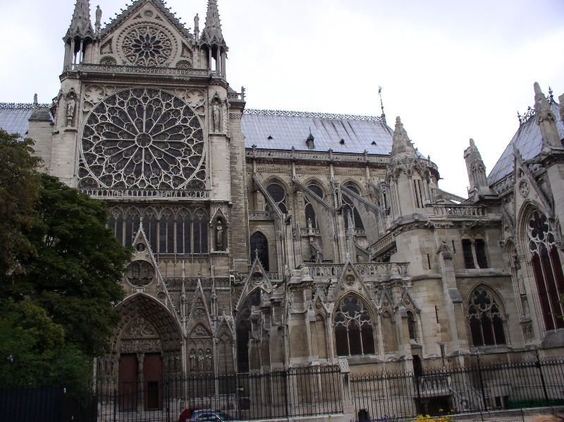 Notre Dame (side)
