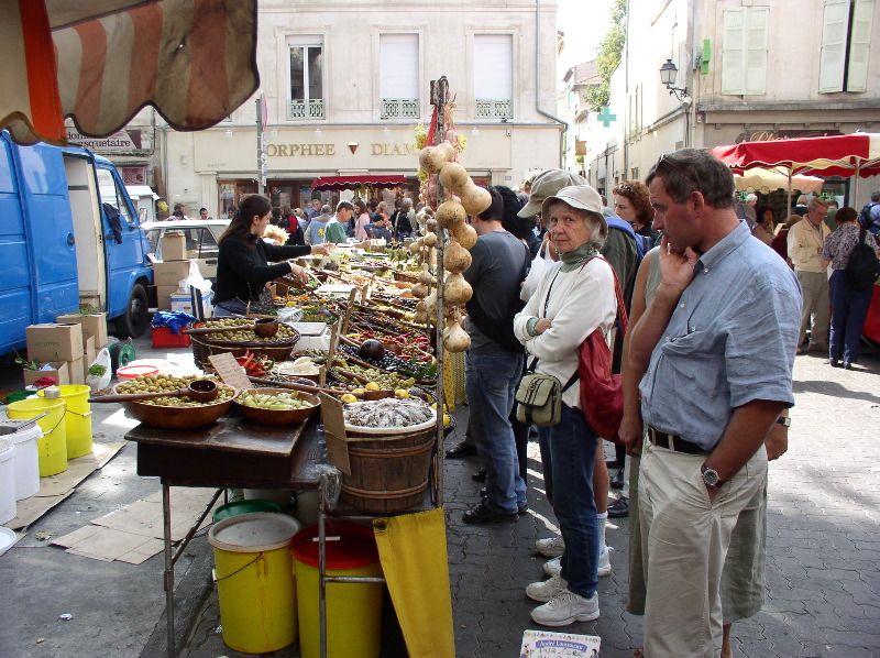 St. Remy de Provence - olives & nuts