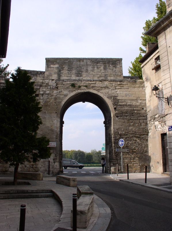 Avignon - entrance