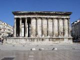 Nime - La Maison Carr&eacute;e
